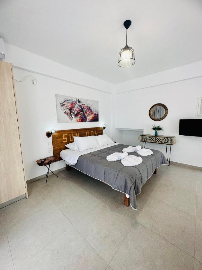 Sun Day Apartments Free Airport Shuttle Artemida  Exterior foto