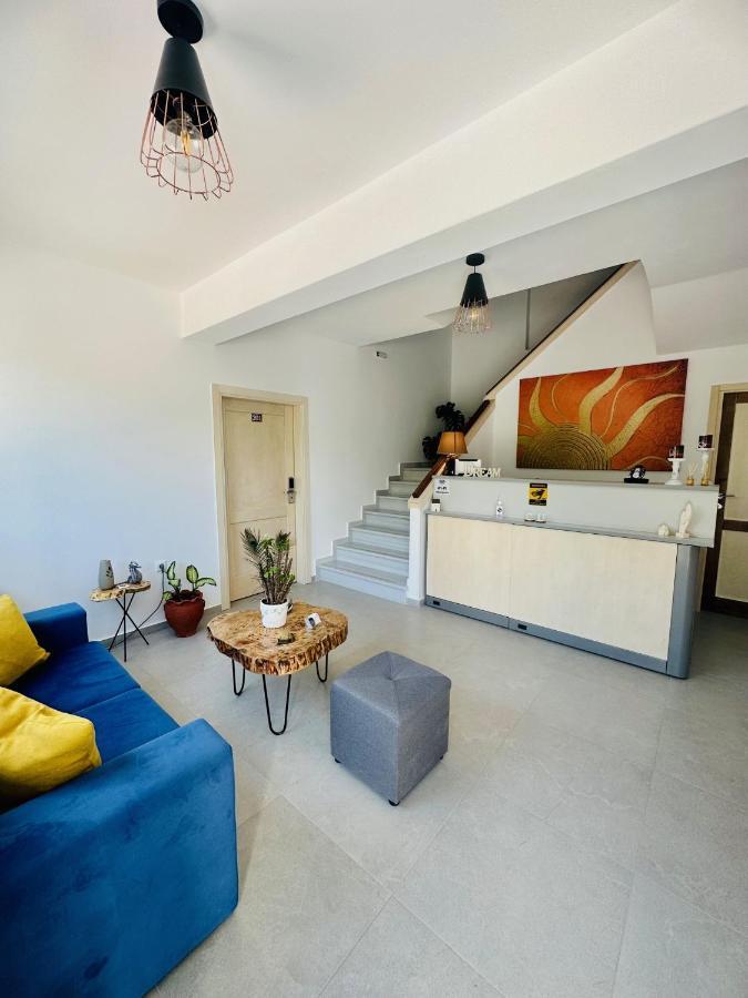 Sun Day Apartments Free Airport Shuttle Artemida  Exterior foto