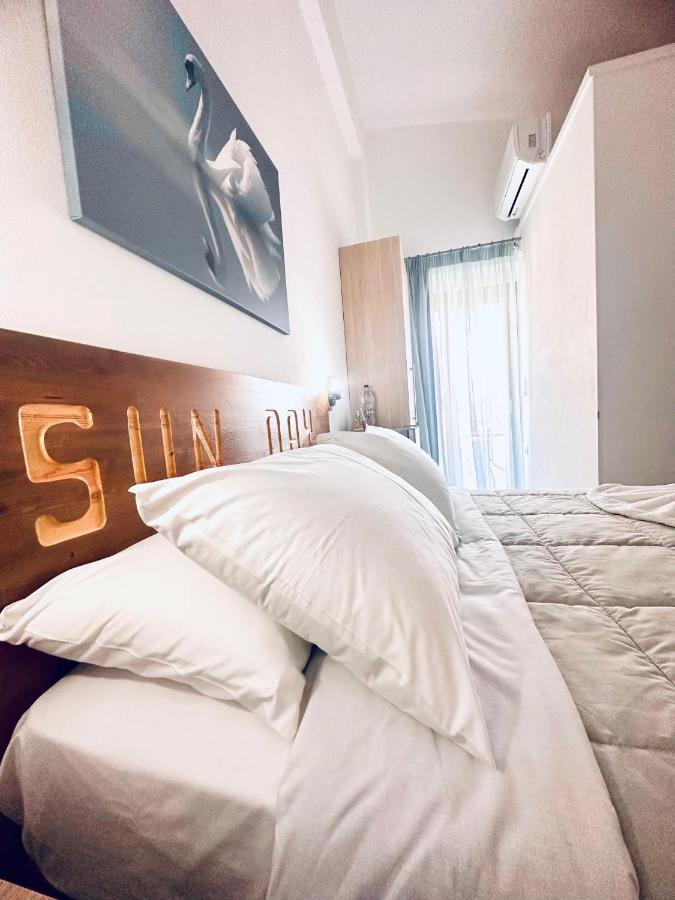 Sun Day Apartments Free Airport Shuttle Artemida  Exterior foto