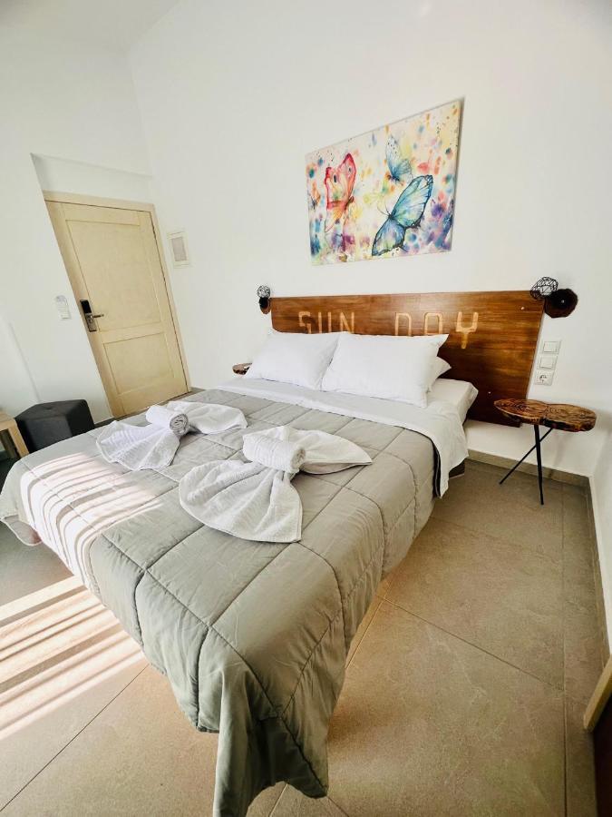 Sun Day Apartments Free Airport Shuttle Artemida  Exterior foto