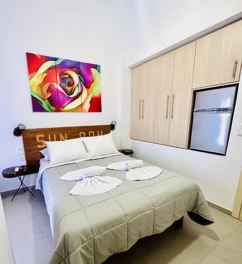 Sun Day Apartments Free Airport Shuttle Artemida  Exterior foto
