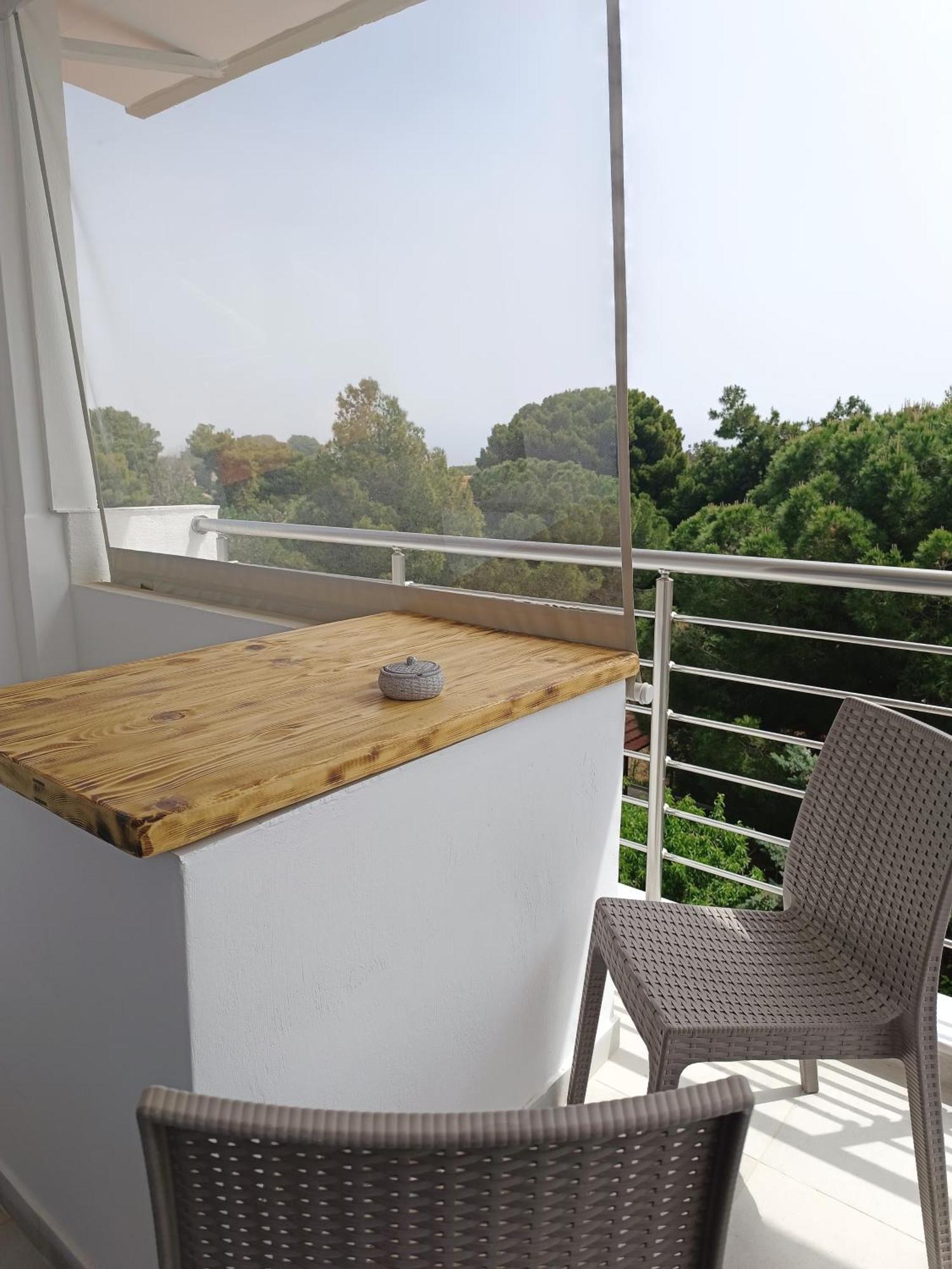 Sun Day Apartments Free Airport Shuttle Artemida  Exterior foto