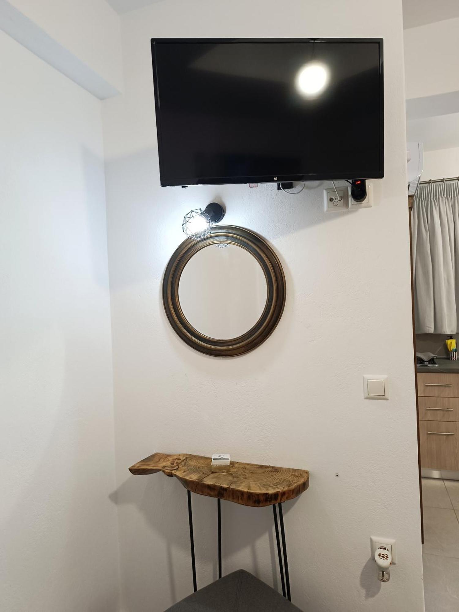 Sun Day Apartments Free Airport Shuttle Artemida  Exterior foto